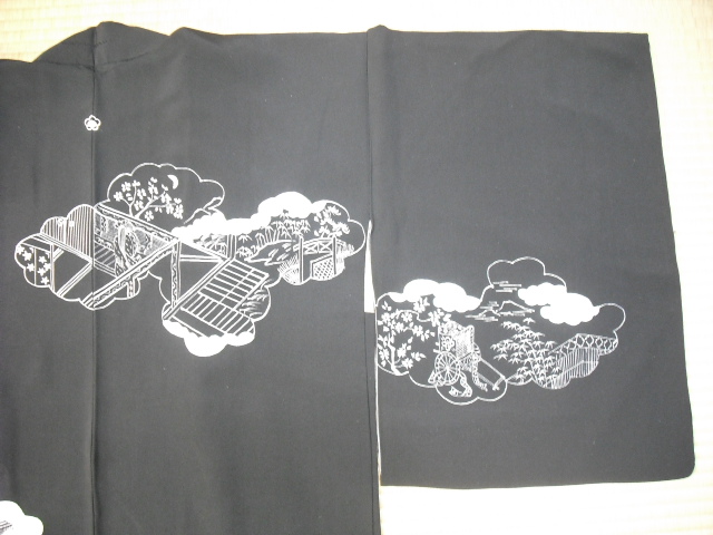 黒絵羽織雲取り御殿模様