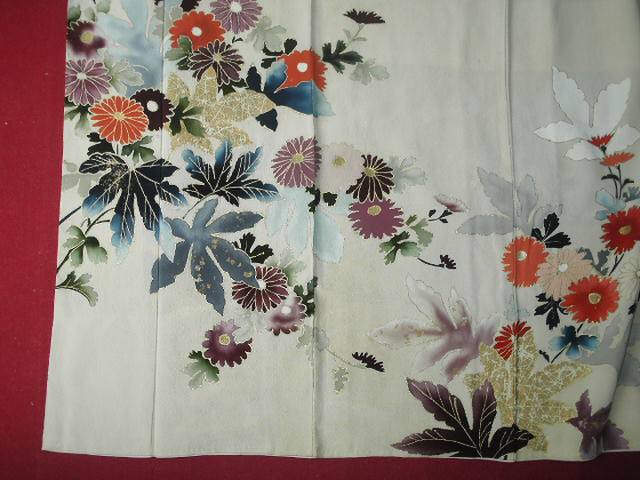 ちりめん白地訪問着