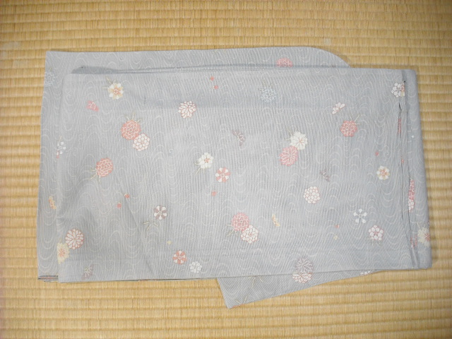 絽小紋グレー地小花散らし着物