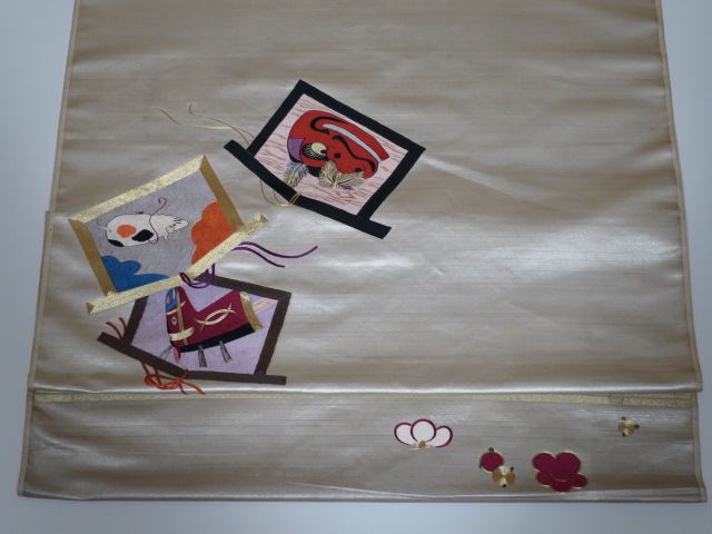 絵馬模様刺繍丸帯
