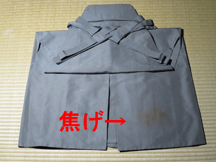 帯芯が見えている丸帯