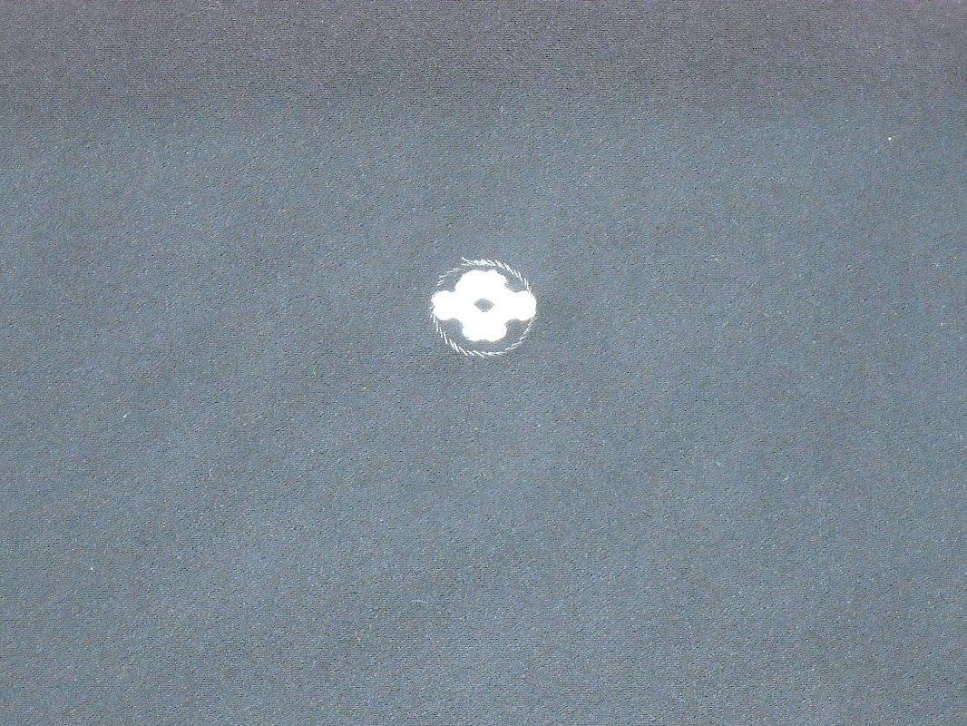 黒紋付の袖部分