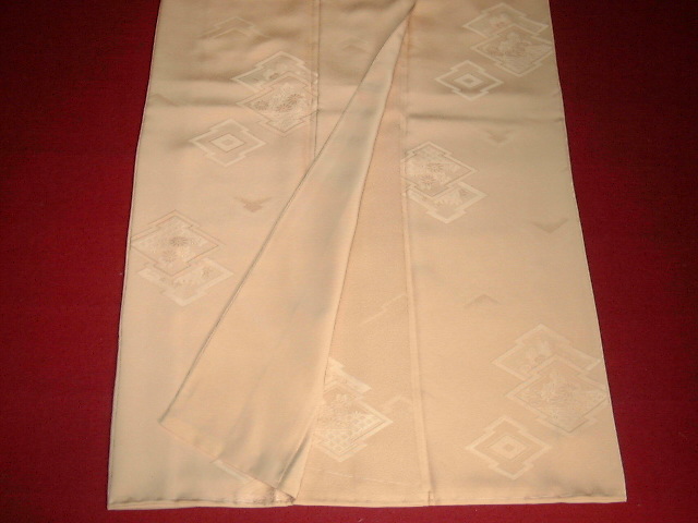 松皮菱ベージュ色無地