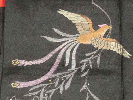 刺繍鳳凰の部分