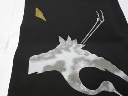 金の箔を補正後