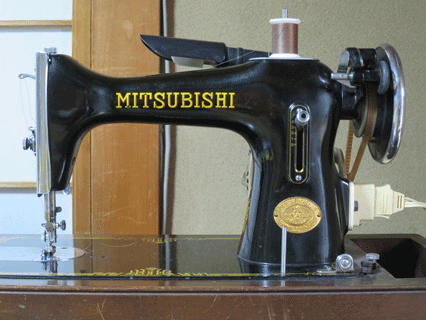 亡母の嫁入り道具のミシン