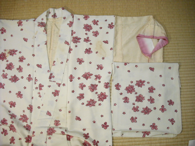 白地大人用小紋着物