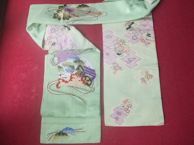 染め丸帯檜扇模様