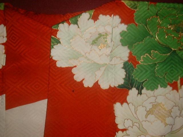 朱色振袖衿に墨