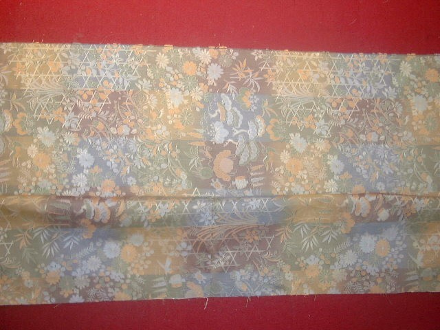 コート立衿接ぎ仮縫い