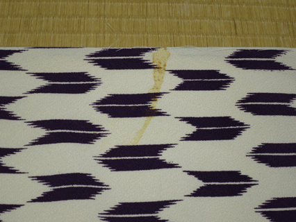 矢絣お召しの茶色シミ